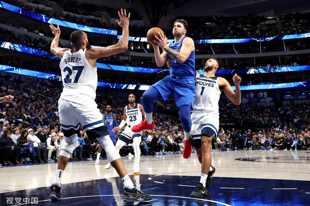 系中脱颖而 系中脱颖而