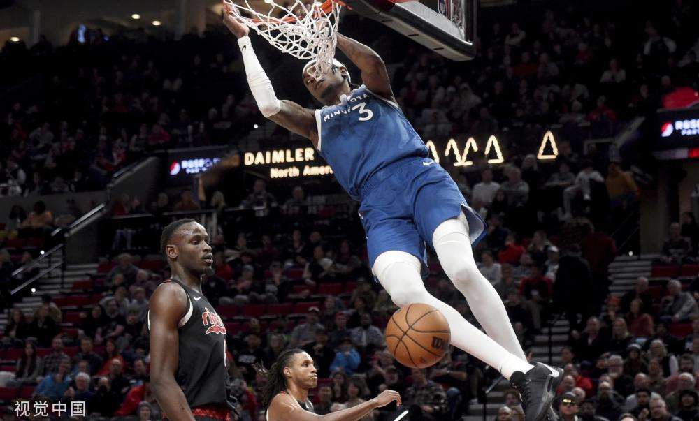 他将直面更 他将直面更