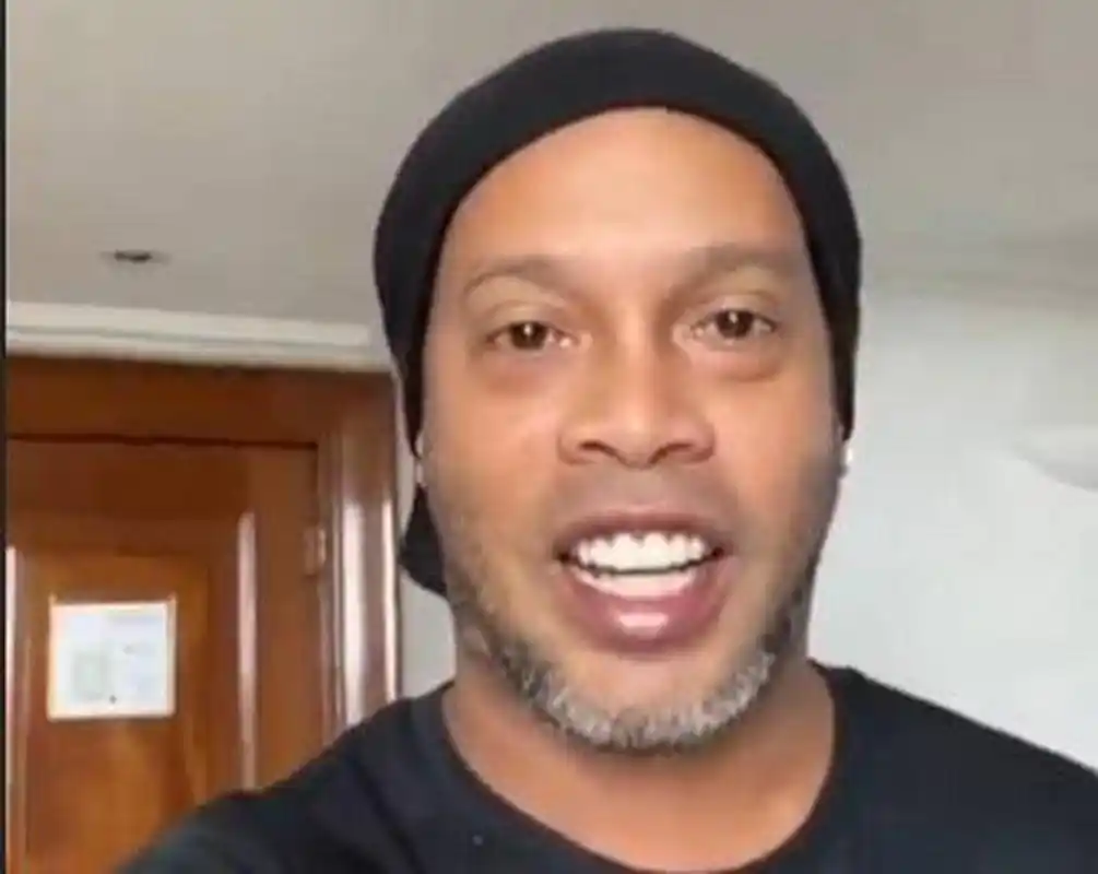 展现出了全 展现出了全