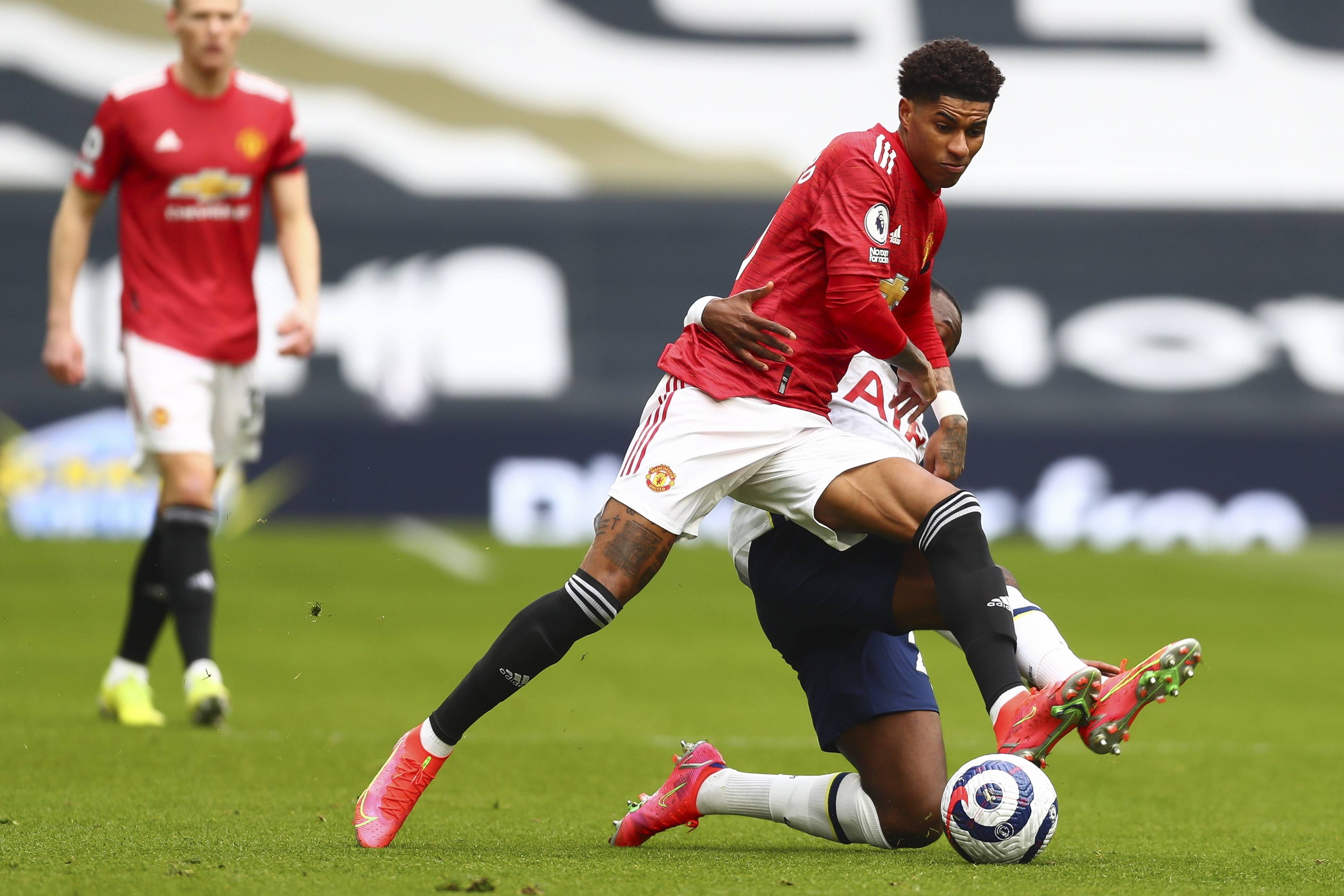 走出低谷 走出低谷